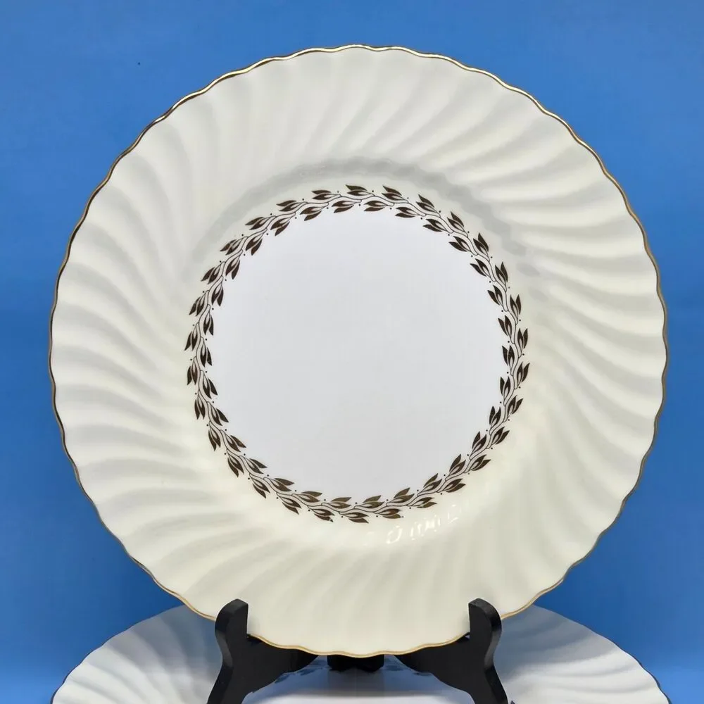 Minton Cheviot Gold Laurel Wreath 10 1/2